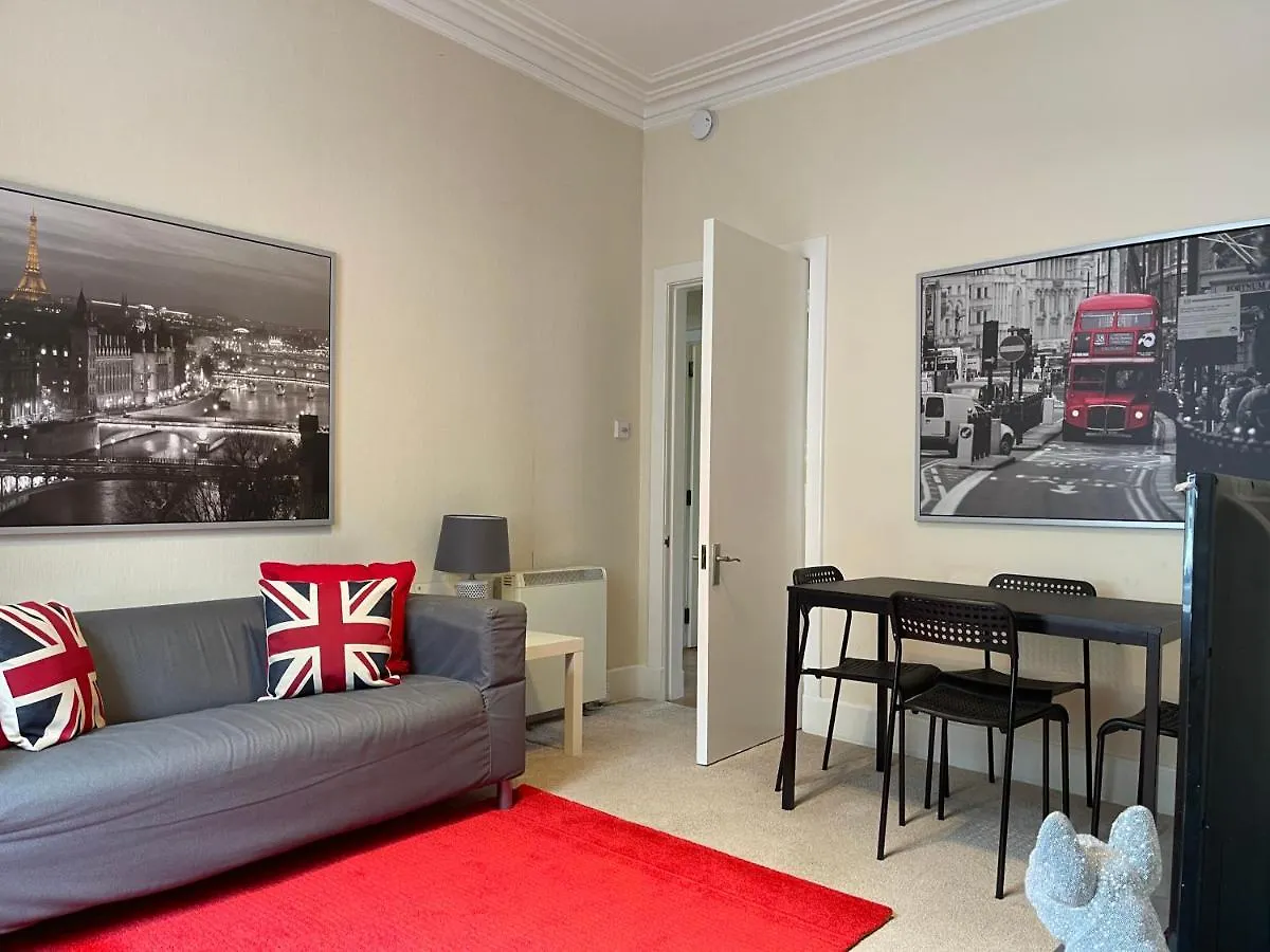 Beautiful 2 Bedroom Apartment- Prime Location, Aberdeen Centre 0*,  United Kingdom