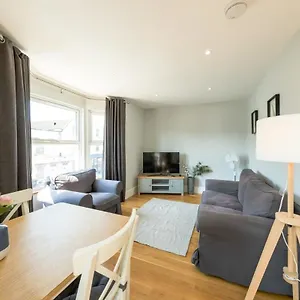 north-street-2-bedroom-apartment-hopewell.cardiffhotelswales.com/