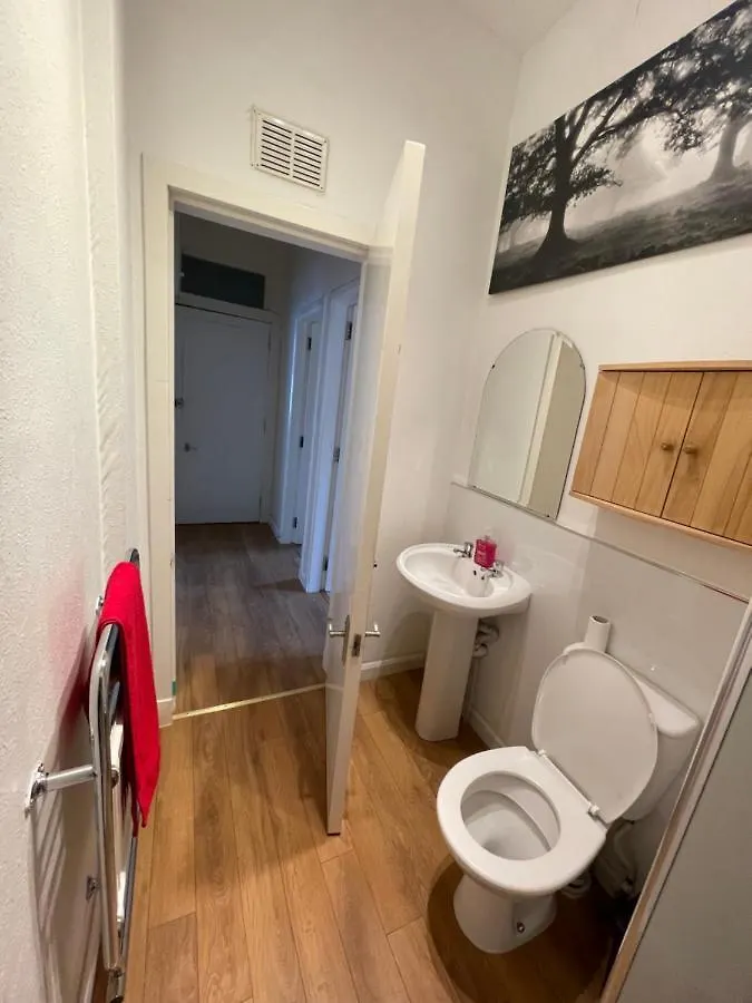 Apartment Beautiful 2 Bedroom Apartment- Prime Location, Aberdeen Centre United Kingdom